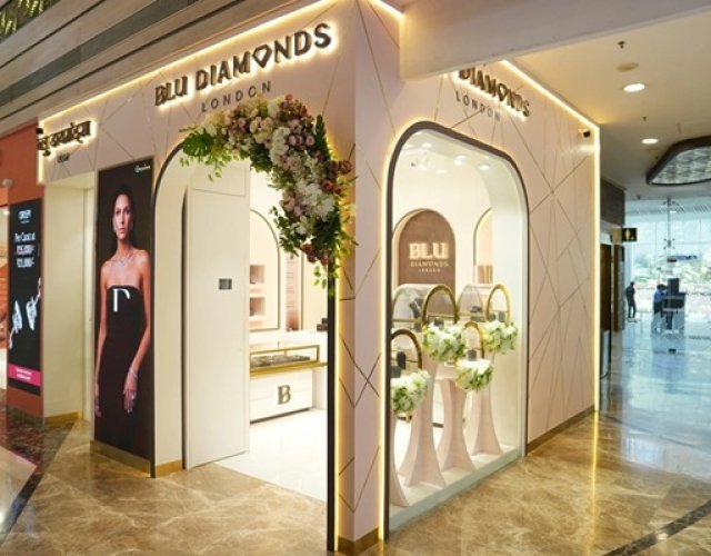 Blu-Diamonds-London-Opens-Its-First-India-Flagship-at-R-City-Mall-Mumbai.jpg