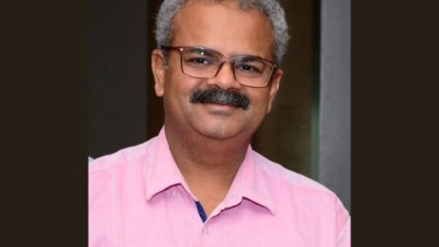 Dr-Vivek-Gaur.jpg