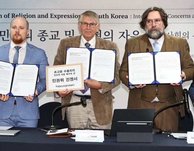 Freedom-of-Religion-and-Expression-in-South-Korea.jpg