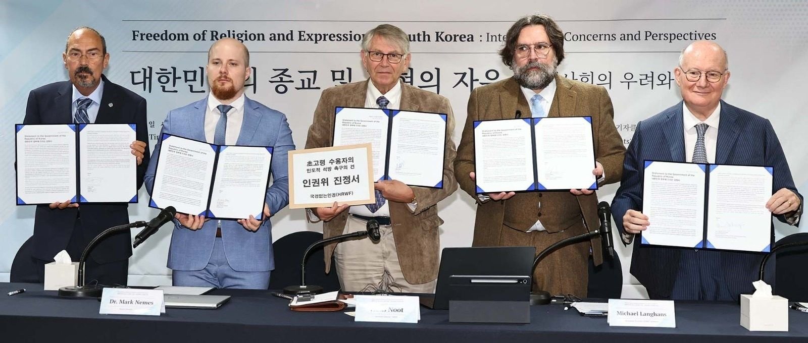 Freedom-of-Religion-and-Expression-in-South-Korea.jpg