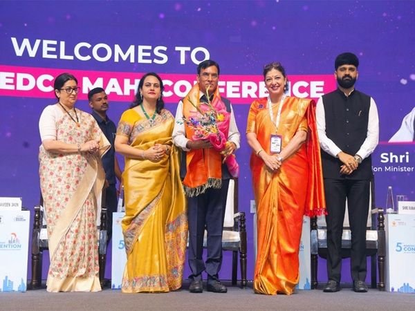 Impact-to-Inspiration-Women-Shaping-the-Nation-for-Viksit-Bharat-2047-Take-Centre-Stage-at-5th-NAREDCO-Mahi-Convention.jpg