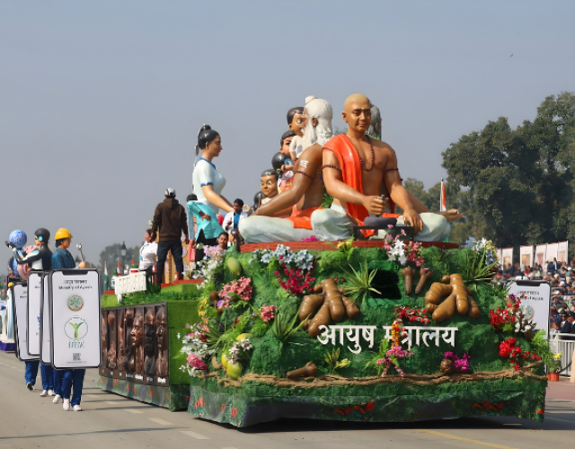 Incredible-Design-Showcases-Two-Iconic-Republic-Day-Parade-Tableaux-Celebrating-Ayush-and-the-Legacy-of-Punyashloka-Lokmata-Devi-Ahilyabai-Holkar.png