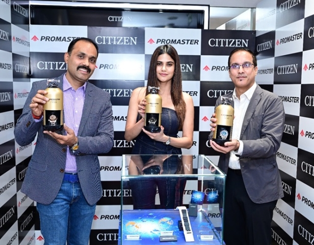 LtoR-Lakshmikanthan-D-DGM-Sales-Marketing-Aaditi-Pohankar-Actor-Indian-Cinema-with-Sandeep-Hegde-GM-Sales-Marketing-launching-CITIZEN-PROMASTER-FUGU-INSPIRED-LIMITED-EDITION-WATCH-in-Delhi.jpg