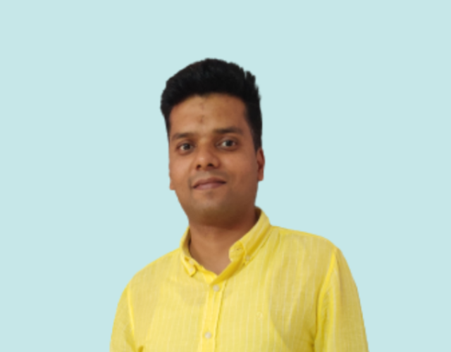 Mr.-Piyush-Khandelwal-the-Founder-and-chief-Executive-Officer-of-JobsCruze.png