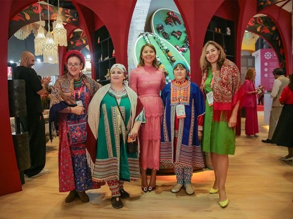 National-Centre-RUSSIA-offers-Moscow-showcase-for-Indian-products-at-INNOPROM-India.jpg