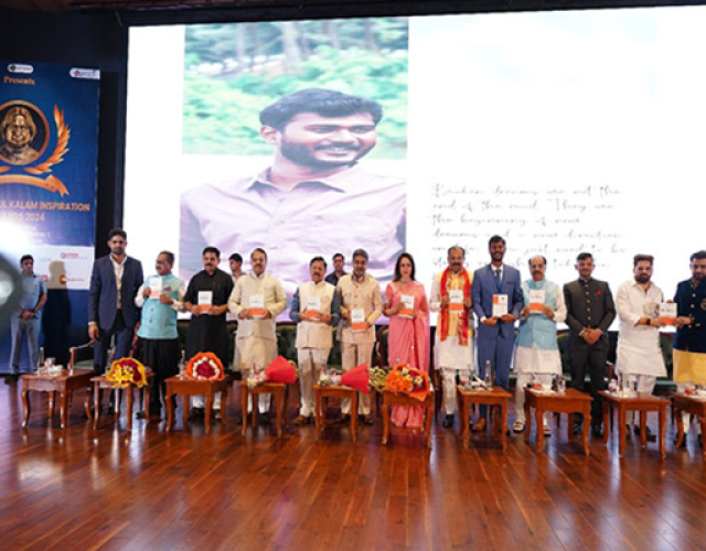 Tamil-Nadu-Youngster-Josan-Ranjjiths-book-launched-at-Bharat-Mandapam-Pragati-Maidan-Delhi.png