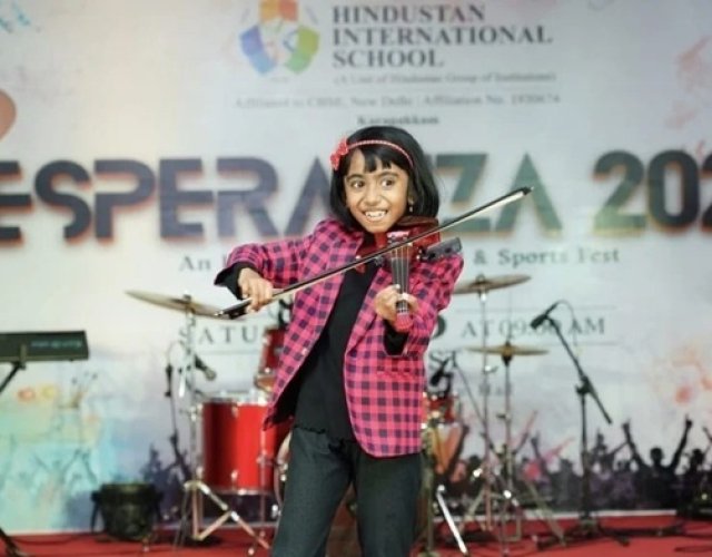 Victoria-Isaac-performing-at-Esperanza-2026-Buckingham-Hall-Karapakkam.jpg