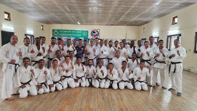 Yashpal-Singh-Kalsi-Conducts-Black-Belt-Test-at-Combat-Wing.jpg